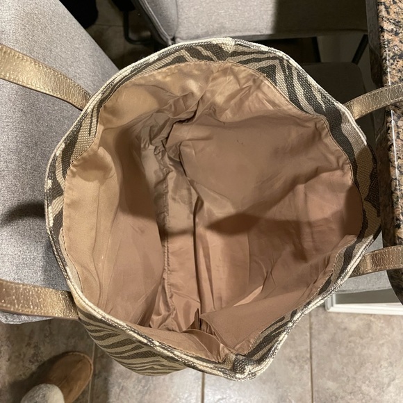 Michael Kors Tote Bag - Picture 4 of 5